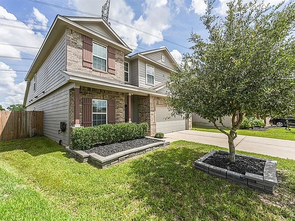 2nd image of 17226 Erin Oaks Ln
