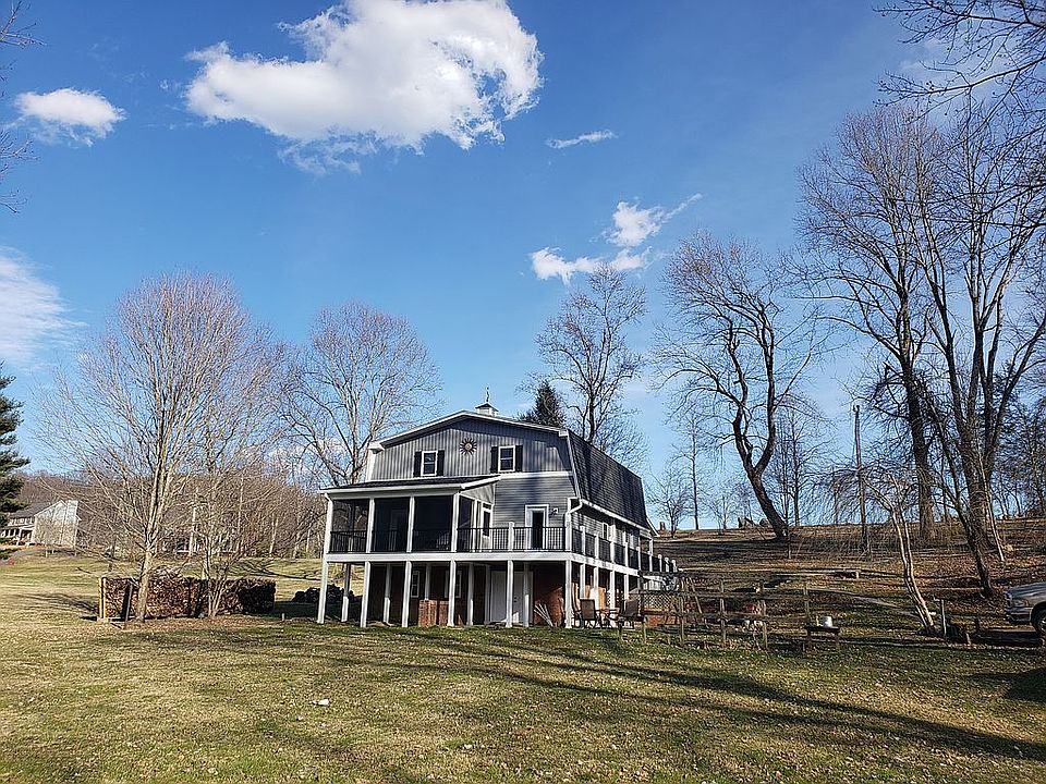 2nd image of 223 Greentree Dr