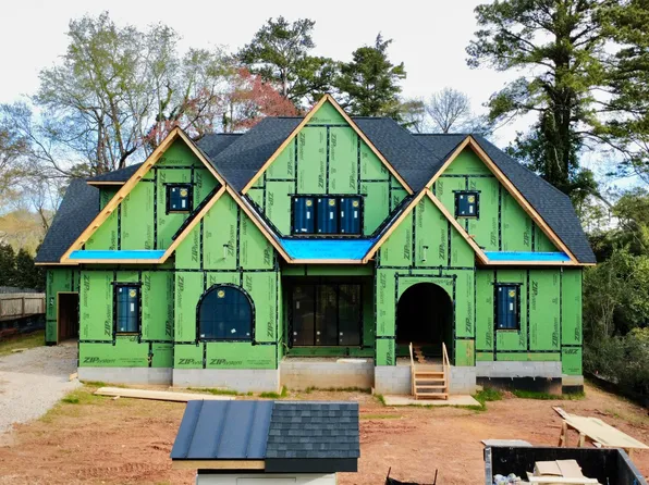 3422 Redbud Ln, Raleigh, NC 27607