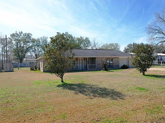 5th image of 22307 Saddlewood Dr
