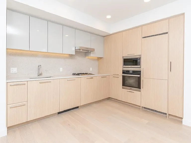 3200 Corvette Way #1203 — Photo 2