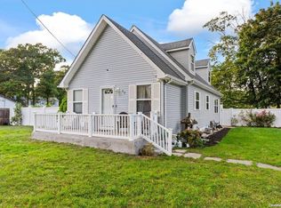 17 Orient Rd, Mastic Beach, NY 11951