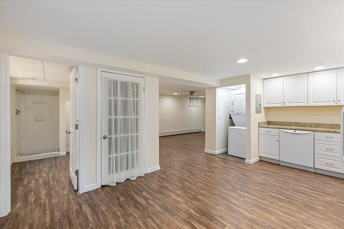 1 bed, 1000 sqft, $2,400 — Photo 4