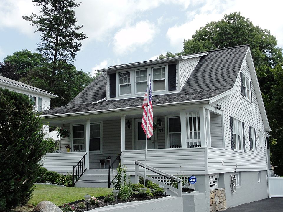 1st image of 27 Conklin Ave