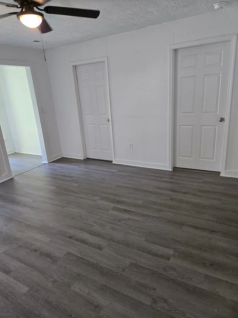 Welcome to 1882 N Jefferson a charming 3-bedroom, 2-bathroom home with plenty of space inside and... — Photo 3