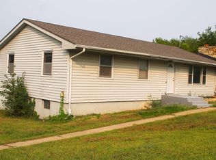 9012 Blue Ridge Rd, Manhattan, KS 66503