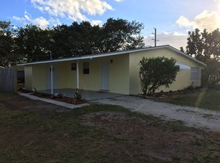 2498 SE Monroe St, Stuart, FL 34997