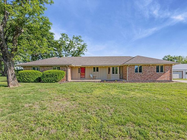 1324 N 1100th Rd