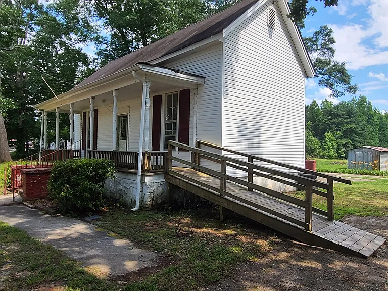 774 Macon Ave — Photo 8