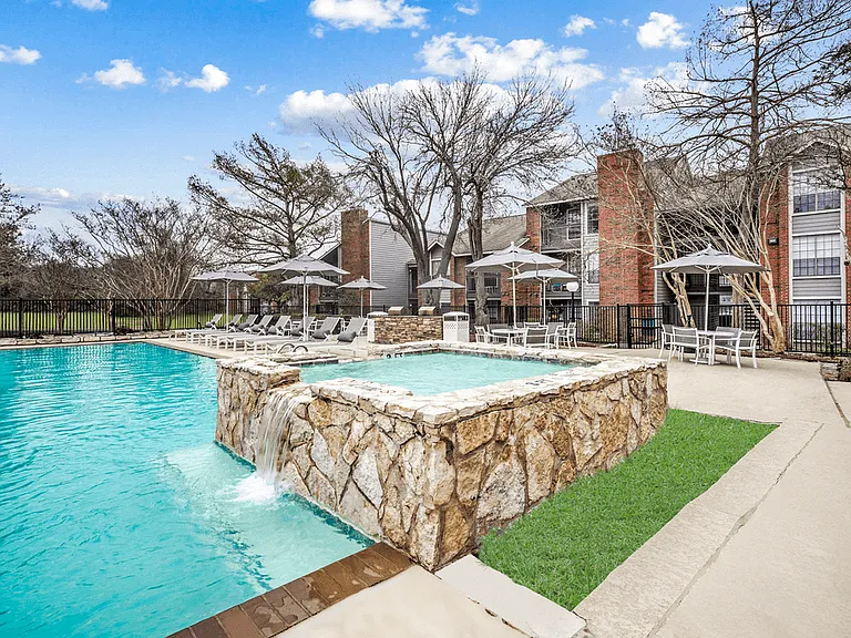 Landmark at Prescott Woods Apartment Homes — Photo 11