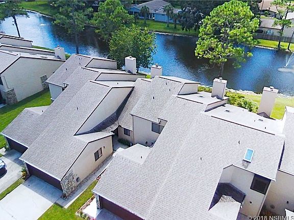 3rd image of 440 Shorewood Ln