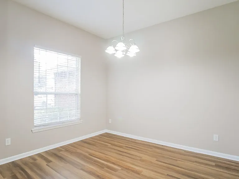 862 E Red House Branch Rd — Photo 6