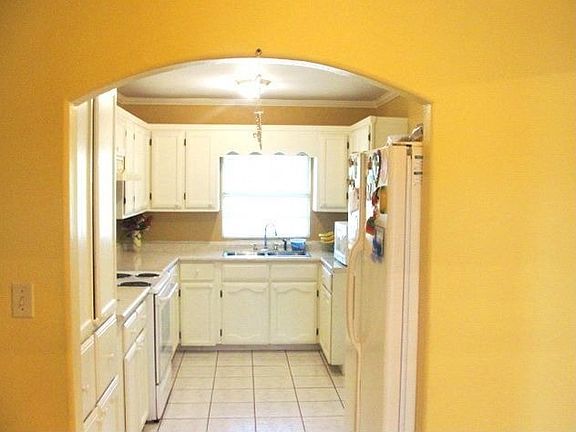 5th image of 5518 Lakota Dr