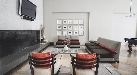 Rented by R New York