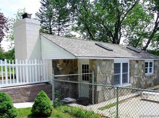 89 New Paltz Rd, Highland, NY 12528