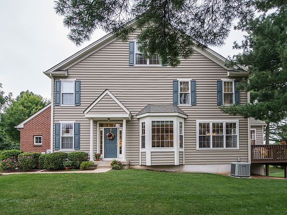 2nd image of 319 Cherry Ln