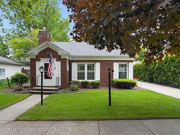 2nd image of 207 E McConnell St