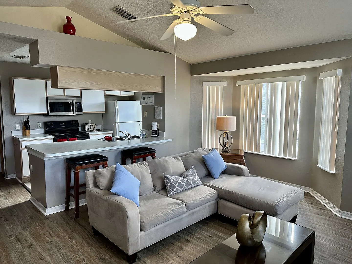 Villas of Island 3BR Condo Resort near Disney — Photo 3
