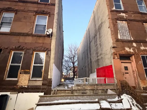 3023 W Diamond St, Philadelphia, PA 19121
