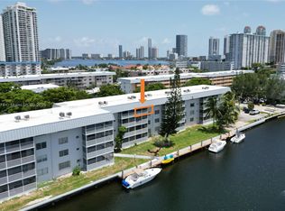 3750 NE 169th St APT 408, North Miami Beach, FL 33160