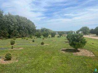 Stoney Point Rd, Madison, SD 57042