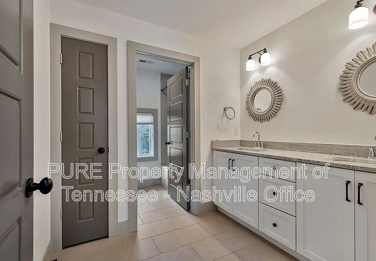3211 Overlook Dr — Photo 32
