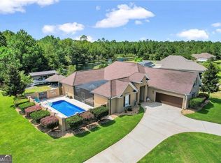 212 Lakes Dr, Brunswick, GA 31523