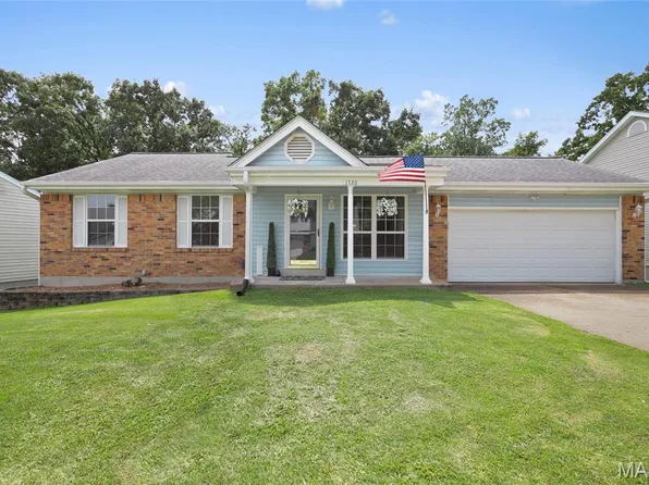 1726 Clark Ln, Barnhart, MO 63012