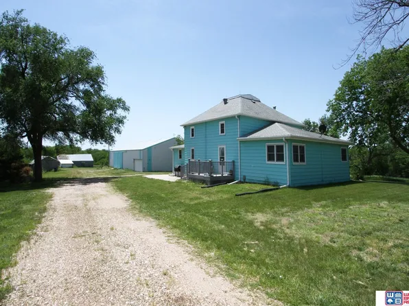 1165 County Road V, Western, NE 68464