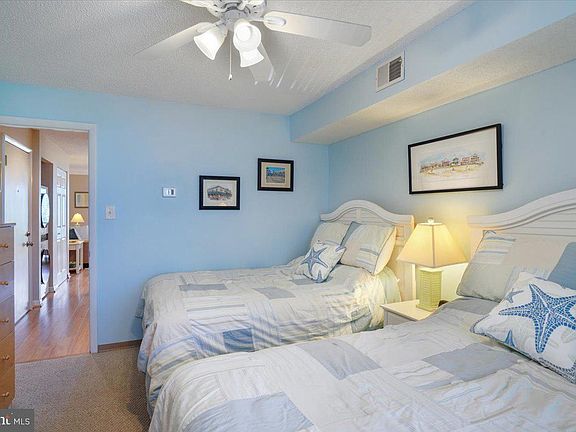 5th image of 204 33rd St #30302
