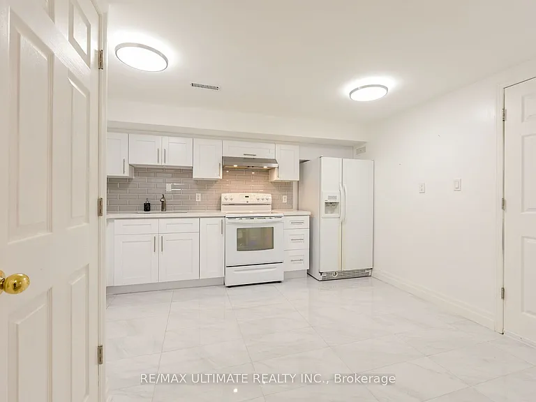 1255 Forestwood Dr — Photo 8