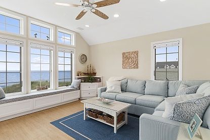 4th image of 50 Soundview Dr