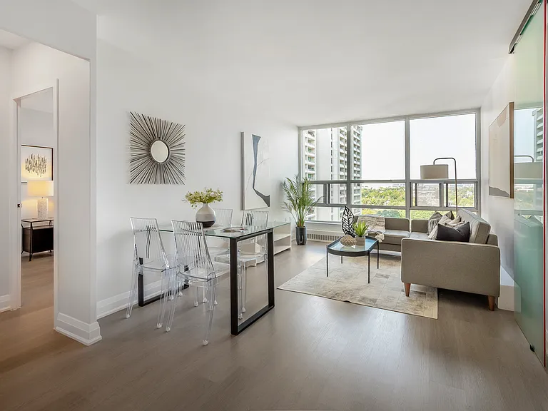 377 Ridelle Ave — Photo 15