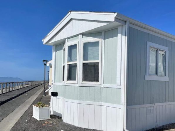 404 4th Ave, Pacifica, CA 94044