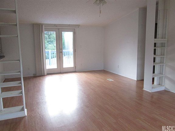 3rd image of 2505 Flintstone Ct
