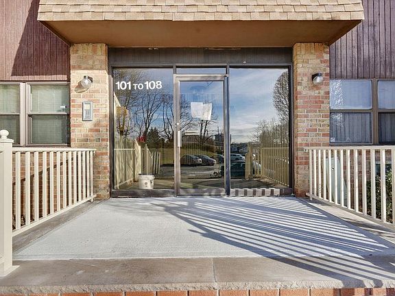 3rd image of 108 Sharon Garden Ct #108