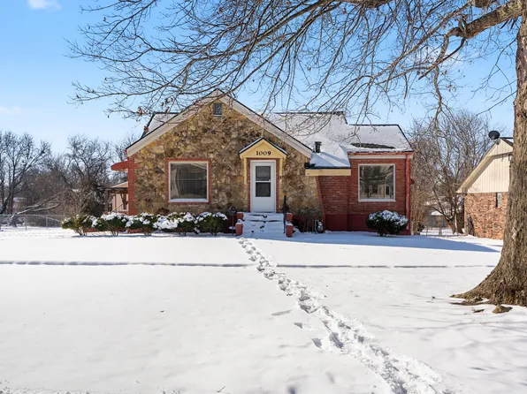 1009 W Delaware Ave, Vinita, OK 74301