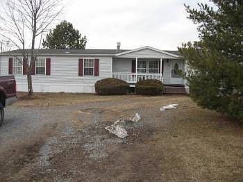 1st image of 2 Lakeside Ave