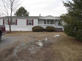 2 Lakeside Ave, Mechanicville, NY 12118