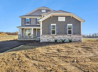 205 Isleta Dr, Pataskala, OH 43062