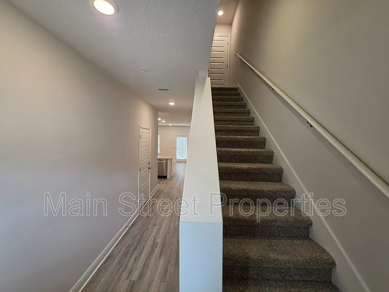 9011 Golden Eye Dr — Photo 8