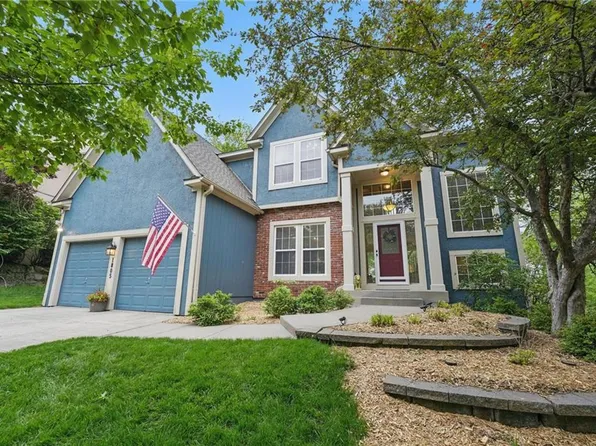 1805 NW 56th Ct, Kansas City, MO 64151