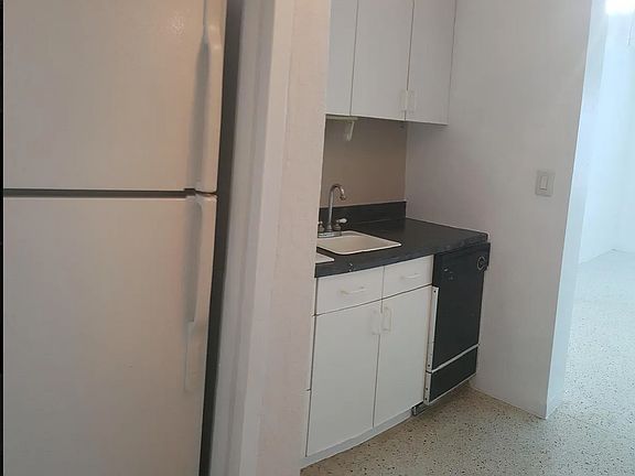 5th image of 55 Sea Park Blvd APT 311