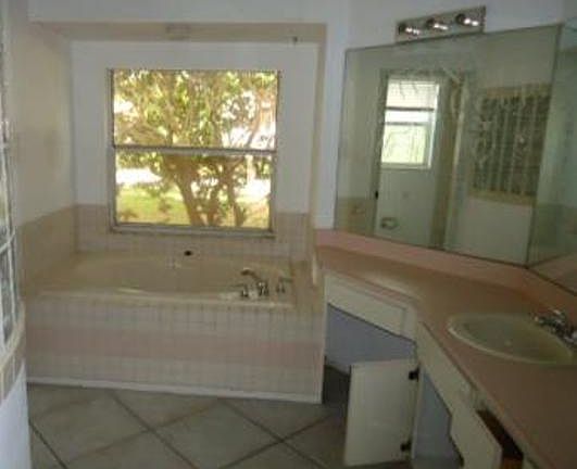 5th image of 1639 Polo Club Dr