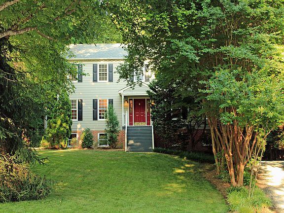2nd image of 2303 Corryville Cir