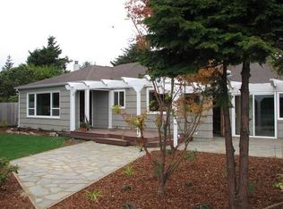 1362 Chetco Ave, Brookings, OR 97415