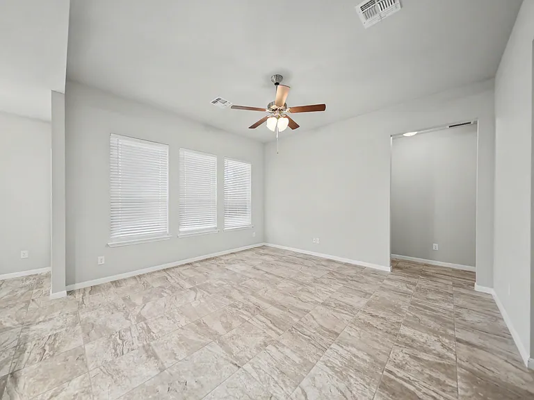 7508 Hudson Grove Dr — Photo 13