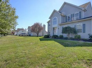 9 Rolling Hills Dr, Somerset, NJ