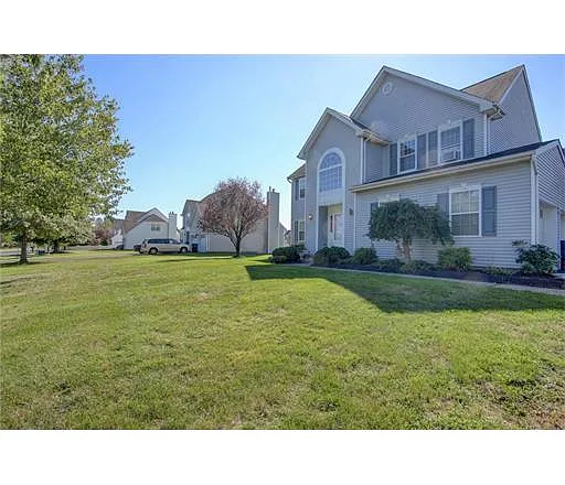 9 Rolling Hills Dr photo 1