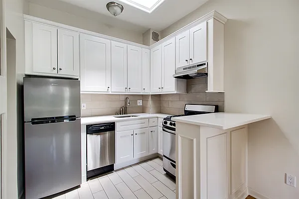 Sold by Corcoran | media 16